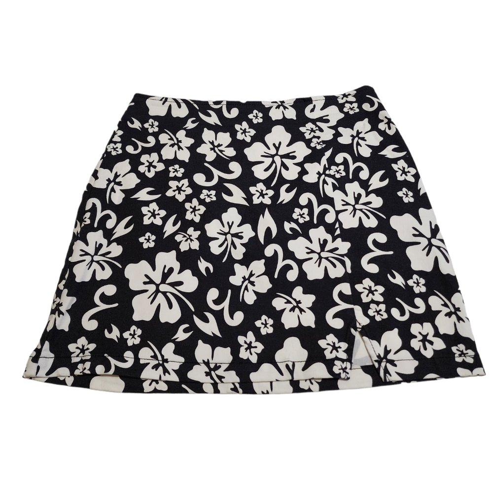 Wild Fable Floral Mini Skirt, Size 10